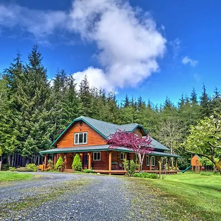 Peaceful Retreat On 10 Acres Less Than 7 Miles To La Push